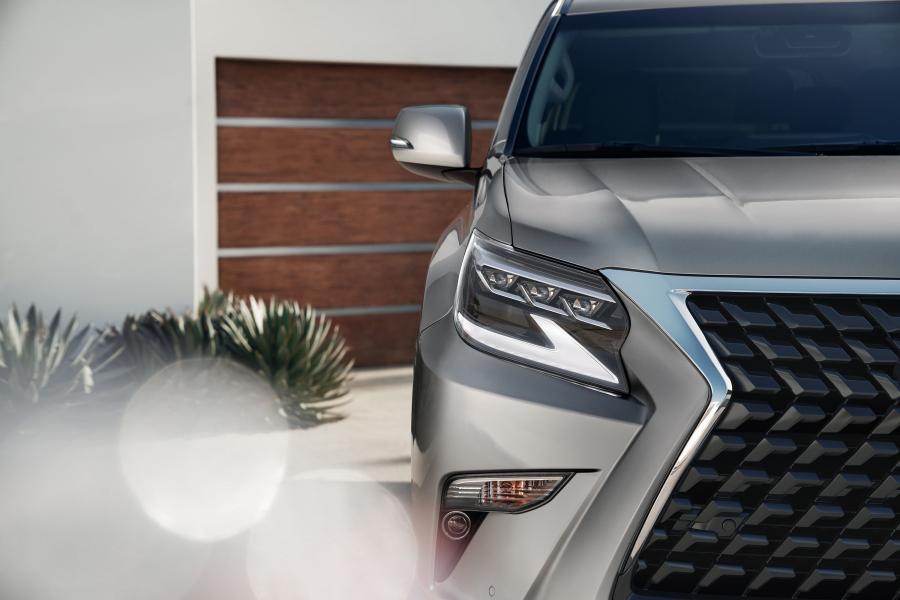 Детали экстерьера Lexus GX460 (URJ150) 2019 года  (NA) (фото 11 из 41)